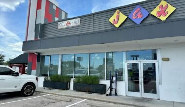 Texas restaurateur says costs, lack of customers doomed business