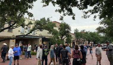 'Frisco King' lands in Highland Park Village for shoot