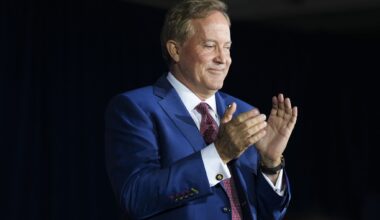 Ken Paxton looks to unify GOP, raise money for general election