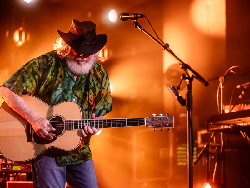 Chewing the fat with the String Cheese Incident before its Stable Hall show
