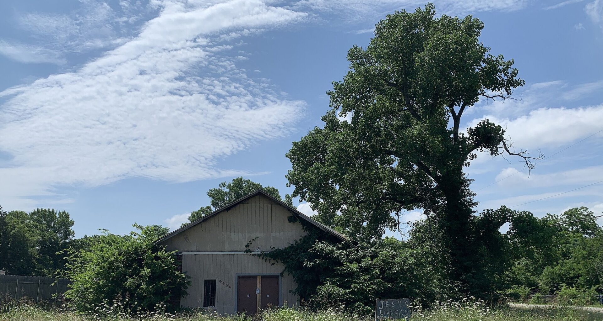 Wilonsky: Oak Cliff block seeks salvation from 2 godforsaken churches