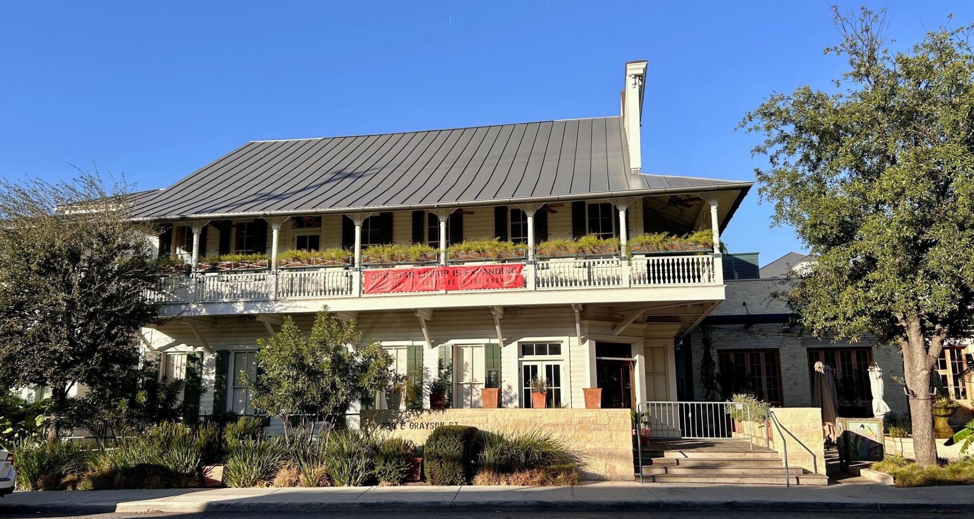 Carriqui closed in 2025, but the space will eventually make way for something new. 