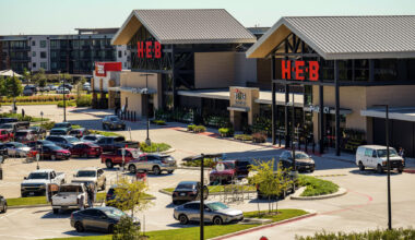 H-E-B teases opening date to first-ever $52M Dallas store