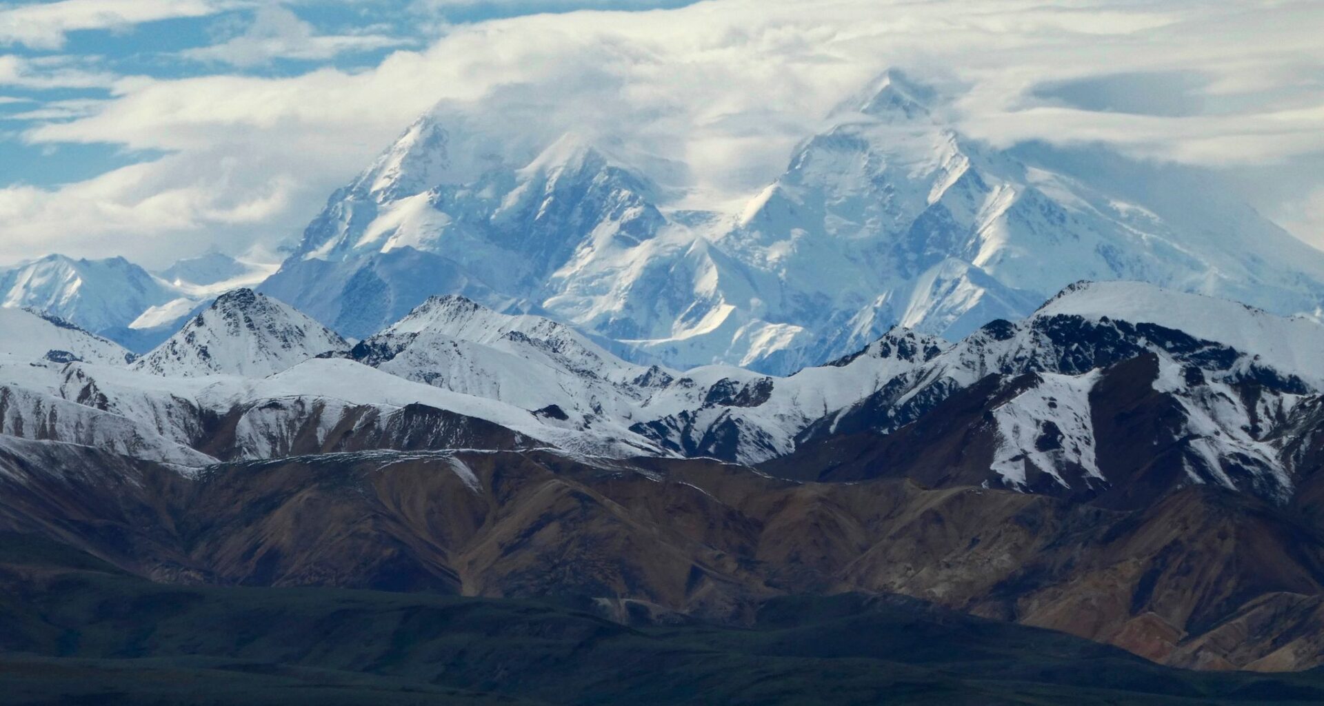 Conditions of 4 climbers who fell on Mount McKinley unknown as rescuers try to reach them