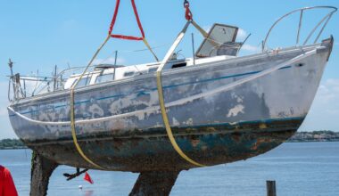 Clear Lake launches effort to remove abandoned, derelict boats