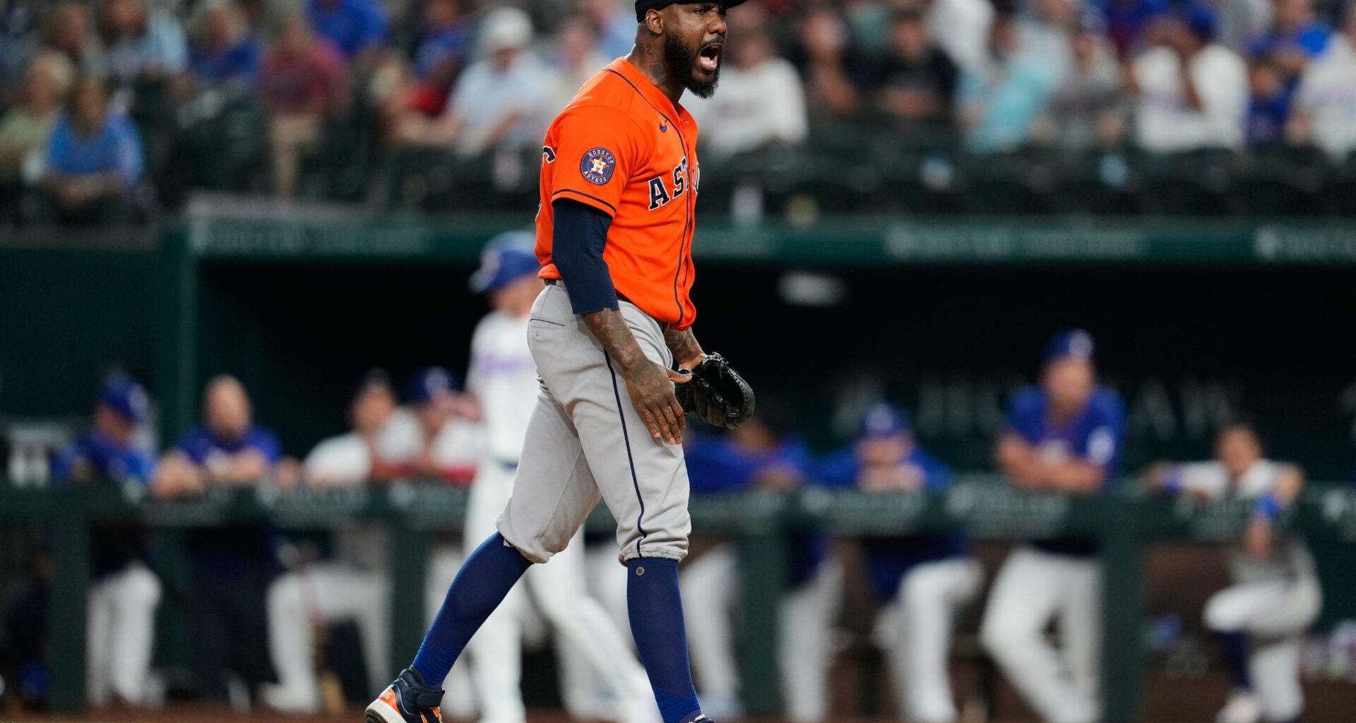 Yordan Alvarez homers twice for 2nd consecutive game to help Astros beat Rangers 4-3