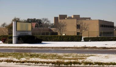 The abandoned hospital building at 2929 South Hampton Road in Oak Cliff photographed on Wednesday, Jan. 28, 2026 in Dallas.