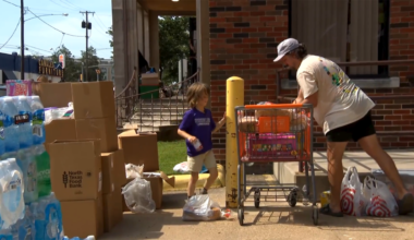 Dallas explosion donations pour in as Oak Cliff neighbors help families – NBC 5 Dallas-Fort Worth