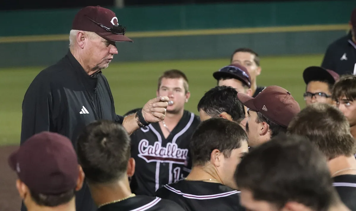 Calallen baseball rallies to take Game 1 over Bullard in extra innings