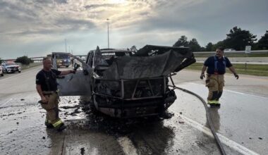 Horses caught in frightening fire on Texas highway