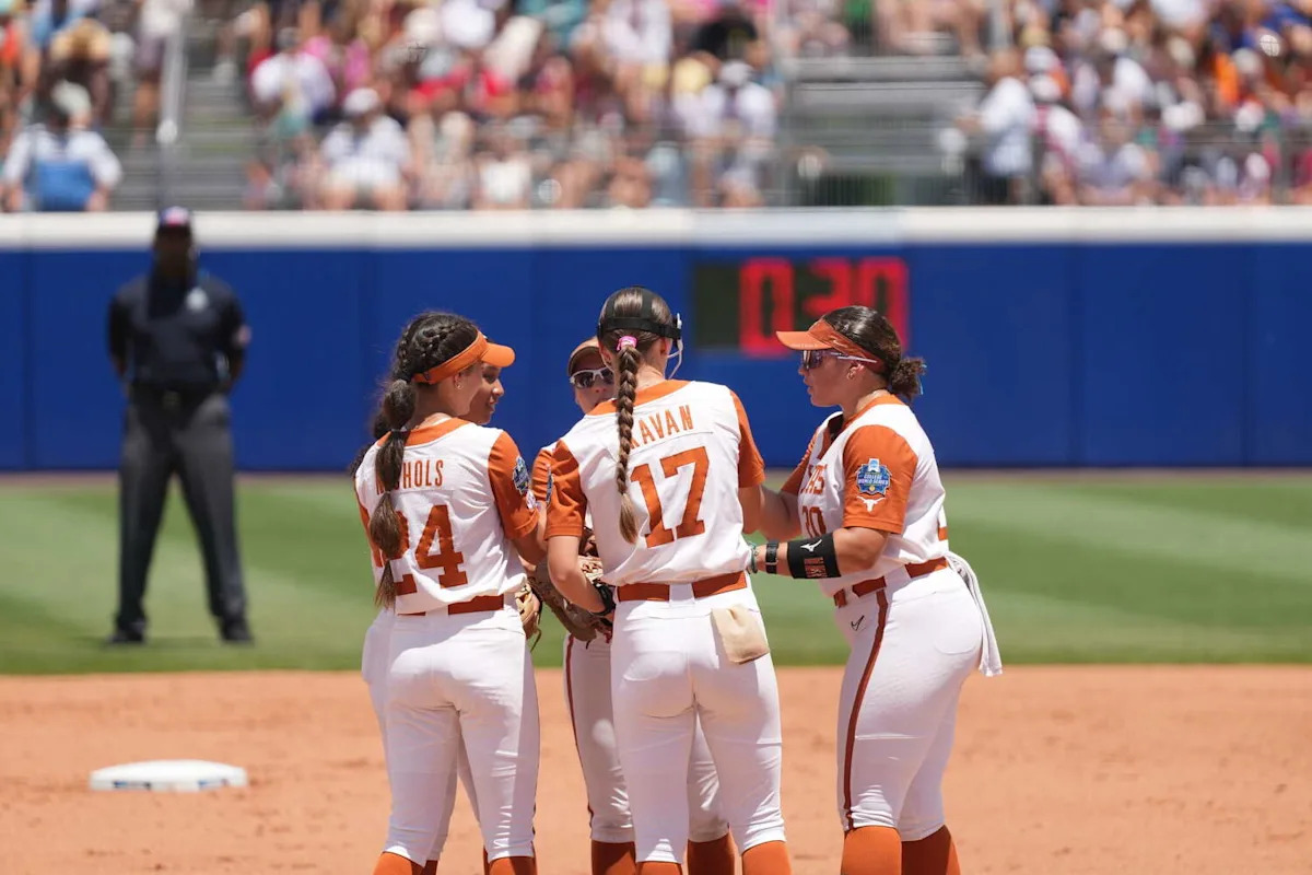 Texas vs Nebraska softball: Live updates, TV/streaming for Women’s College World Series