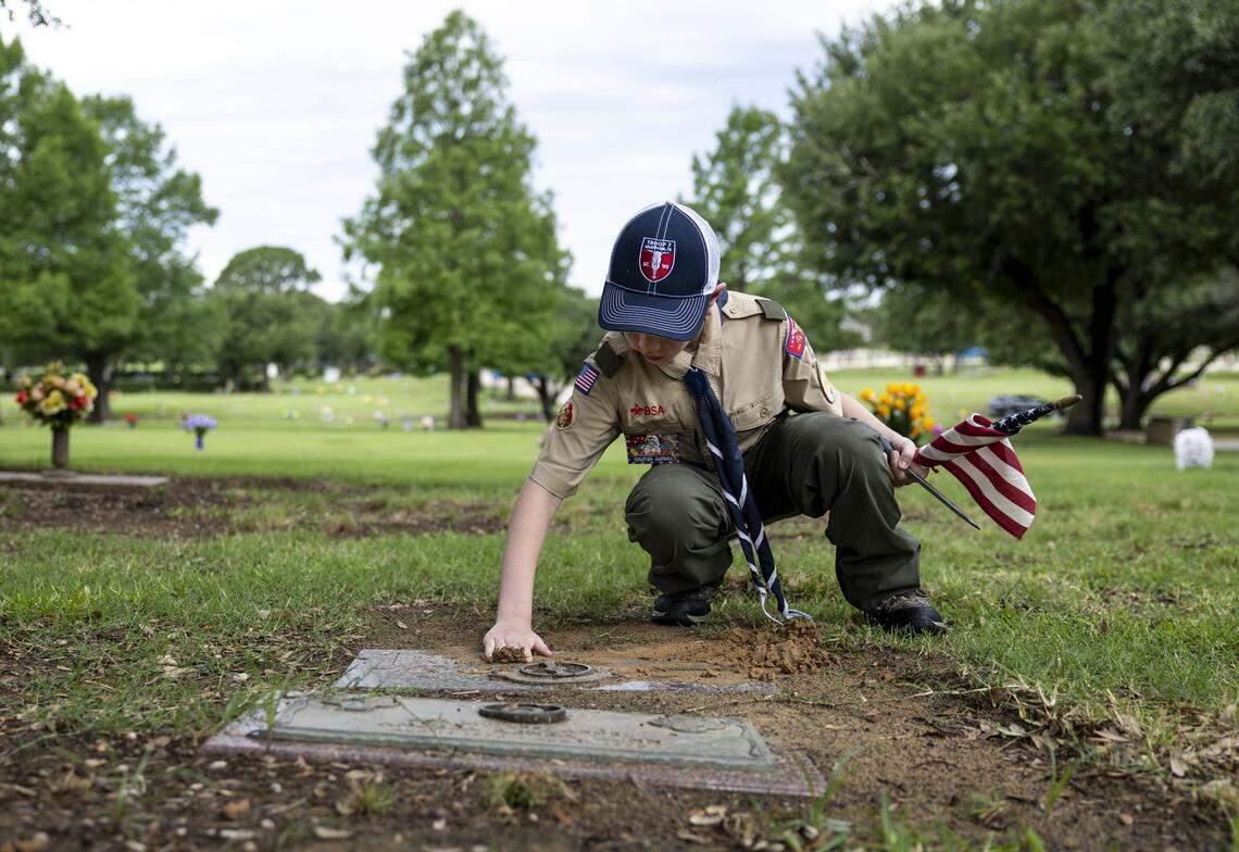 North Texas scouts honor veterans ahead of Memorial Day