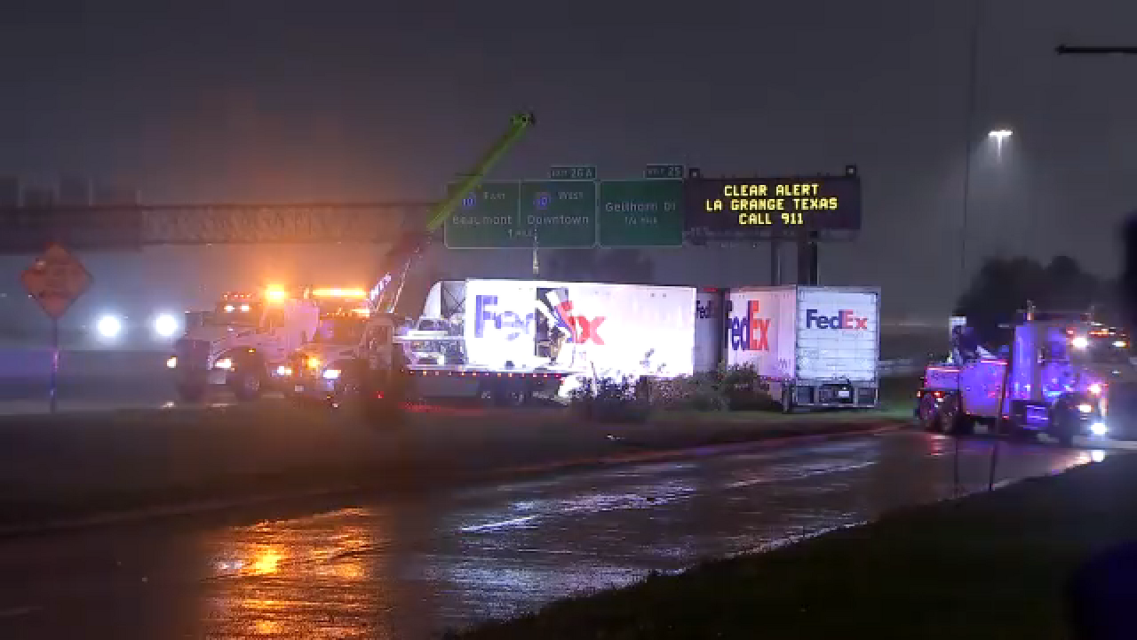 13 Alert Traffic: Crash involving multiple big rigs shuts down i-610 North Loop eastbound near McCarty, HPD says
