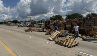 Houston traffic: Northwest Freeway shut down at Eldridge due to overturned 18-wheeler, authorities say