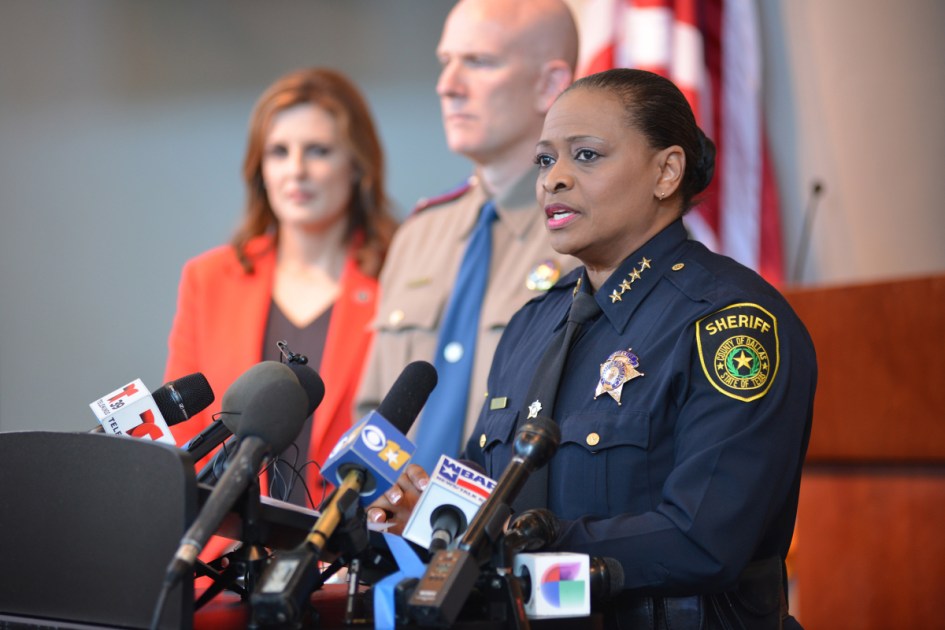 Paxton demands Dallas County sheriff enter ICE agreement