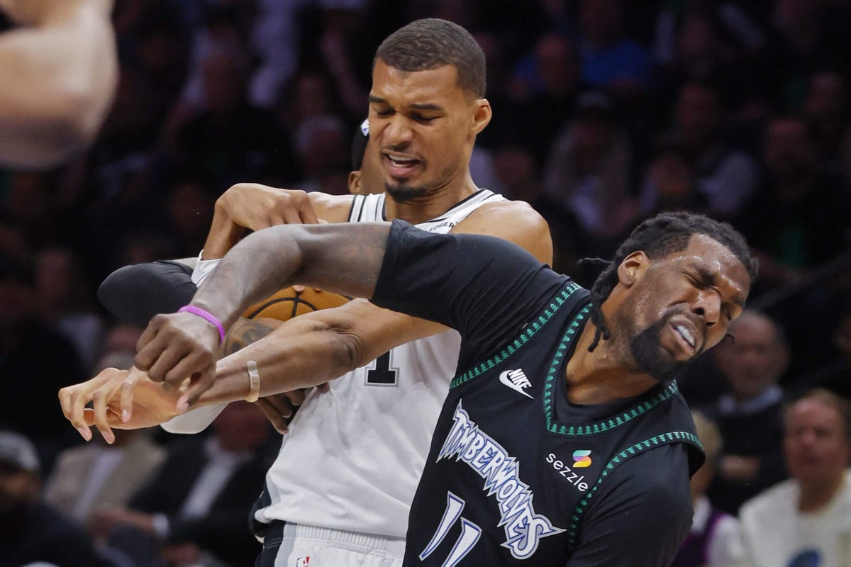 Victor Wembanyama ejected from Spurs-Timberwolves Game 4 after elbowing Naz Reid