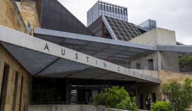 Austin City council orders review of contracting process