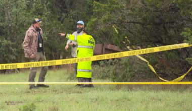 5 killed in small plane crash near Austin, Texas