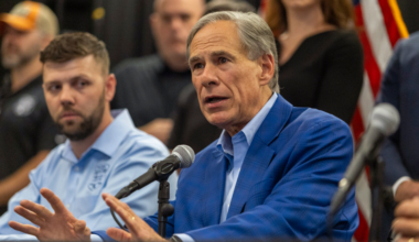 Abbott directs Texas colleges to keep undergraduate costs frozen next year