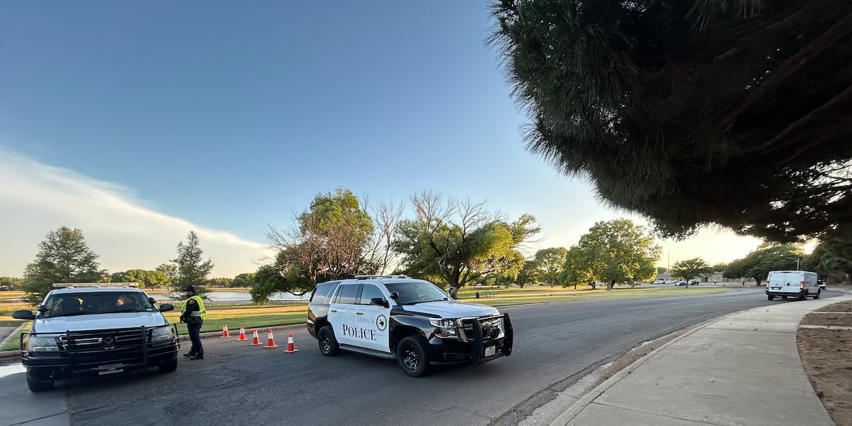 1 dead after rollover in central Lubbock