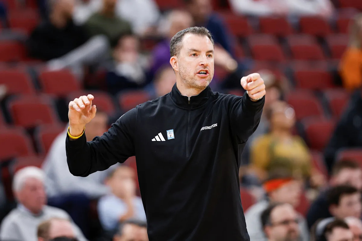 Washington Basketball Loses Assistant to Big 12 Program