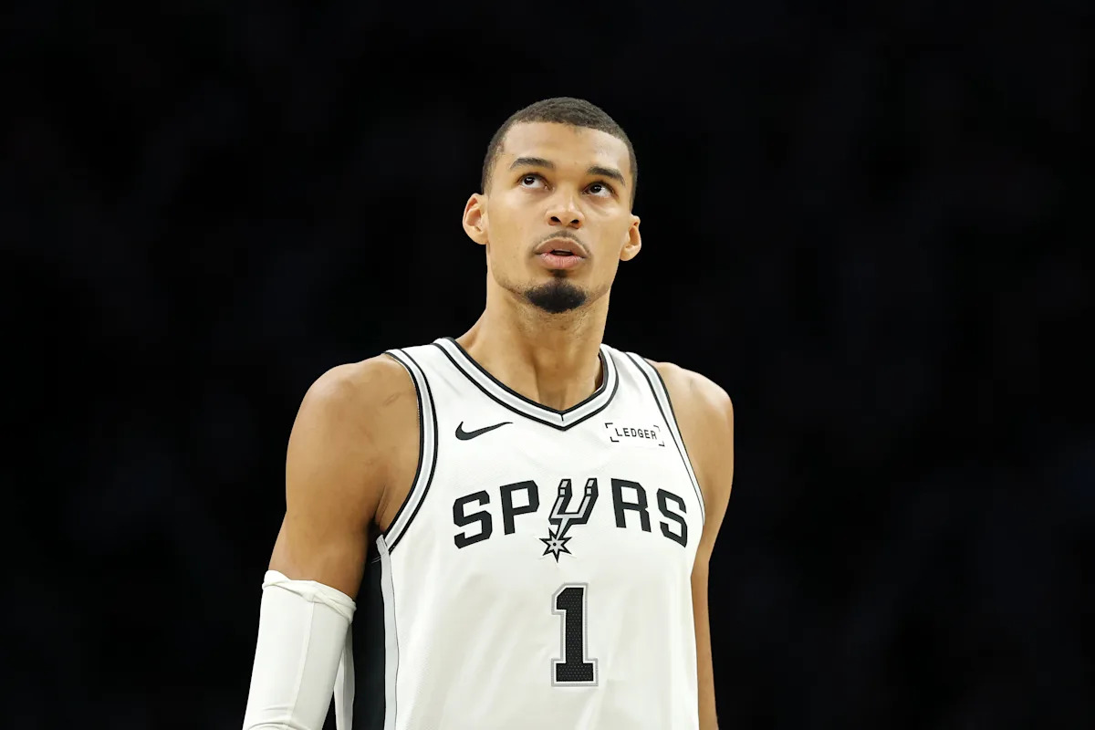 Spurs vs. Timberwolves score, live updates: Victor Wembanyama returns after ejection for elbow to Naz Reid; De'Aaron Fox, Dylan Harper available for Game 5