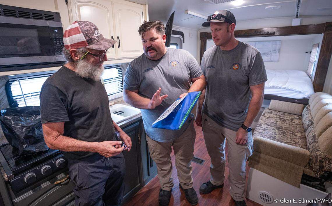 Homeless Fort Worth veteran who surrendered pet dog gifted title to RV