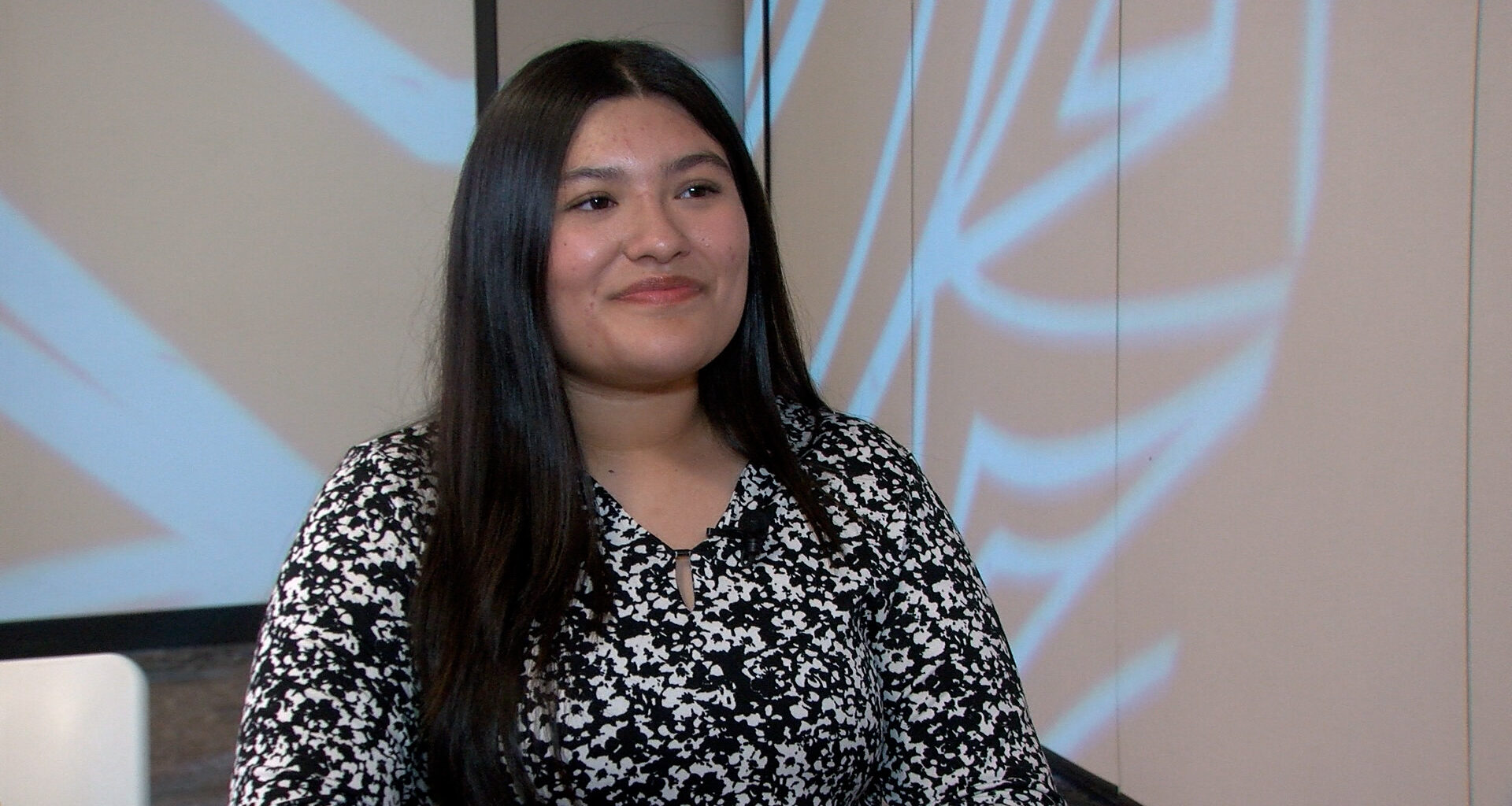Good Vibes Only: Silva Magnet senior, first-generation college student secures scholarship