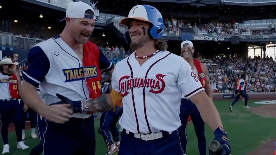 Texas Tailgaters win first-ever Banana Ball game in El Paso