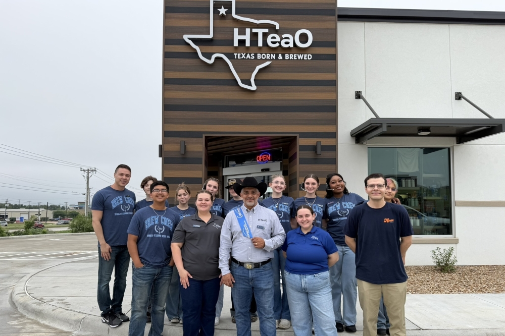 The new Georgetown location celebrated its opening with a ribbon cutting April 30. (Courtesy Georgetown Chamber of Commerce)