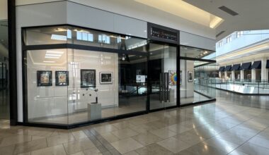The Plano Art Association Gallery opened its location at The Shops at Willowbend in 2024. (Michael Crouchley/Community Impact)