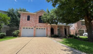  Home prices declined in four Round Rock ZIP codes in April. (Grant Crawford/Community Impact)
