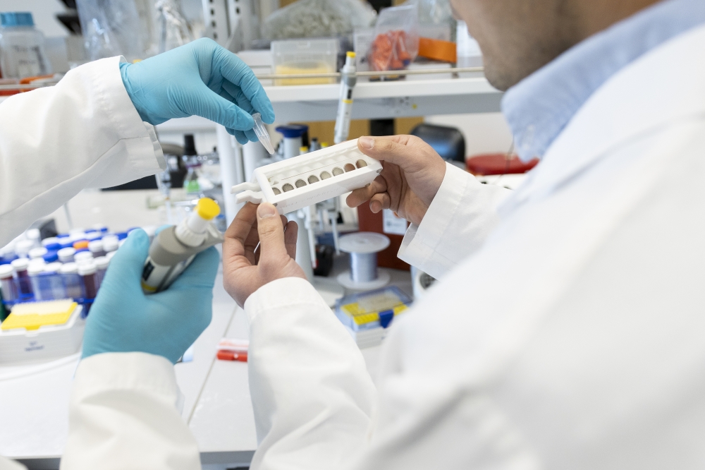 Researchers are working to develop a comprehensive diagnostic toolkit that health care providers can use during routine physical exams to detect lymphatic disorders earlier. (Courtesy University of Texas at Dallas)