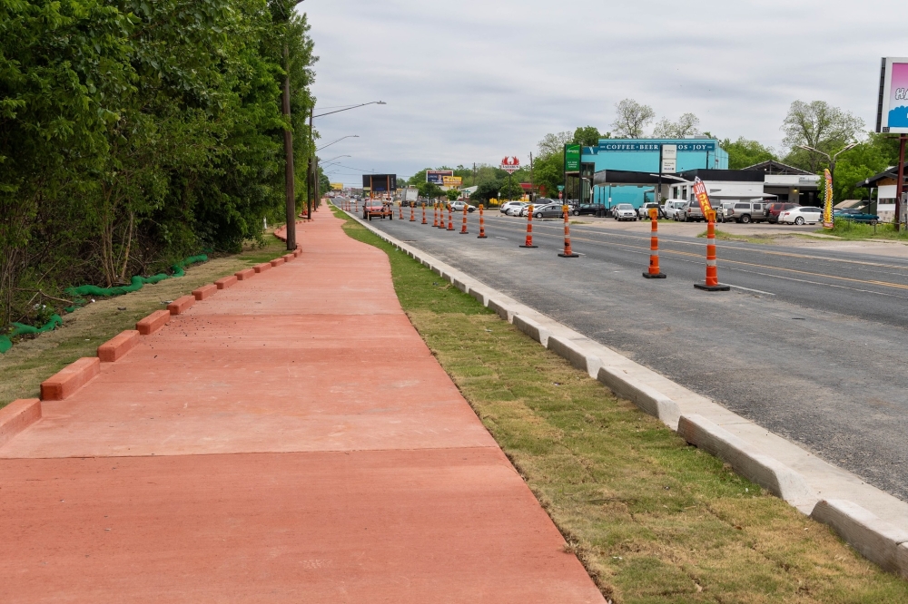 Airport Boulevard path