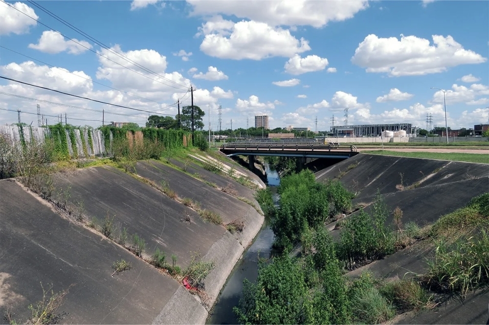 Cypress Ditch begins about 50 feet east of Chimney Rock Road and flows eastward to Brays Bayou. (Community Impact staff)
