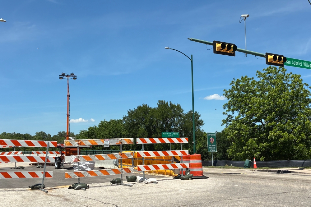 Construction barricades block lanes at San Gabriel Parkway in Leander, where crews are extending the roadway eastward to Ronald Reagan Boulevard. The $7 million project is expected to wrap up in February 2027. (Jessica McLaren/Community Impact)