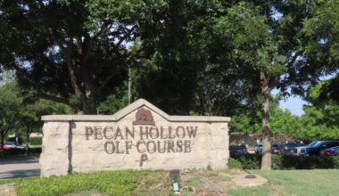 Pecan Hollow Golf Course is located at 4901 14th St. in east Plano. (Jacquelyn Burrer/Community Impact)