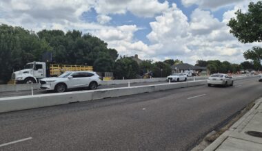 Parker Road now has a temporary road on its medium for repairs on the bridge over Pittman Creek. (Patricia Ortiz/Community Impact)