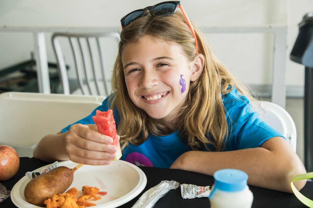 Houston Food Bank is projected to serve 12,000 grab-and-go meals daily at more than 150 sites through the summer program. (Courtesy Houston Food Bank)