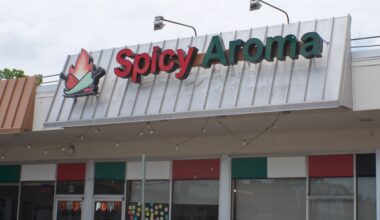 the exterior of a restaurant