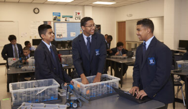 All-boys Dallas ISD school achieves 100% college acceptance