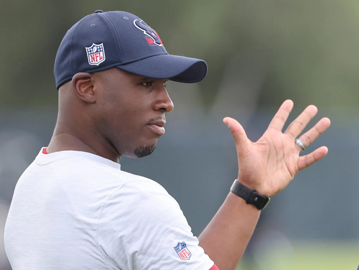 David Montgomery Showing Signs of The RB1 Mantle in Houston With Coach Ryans