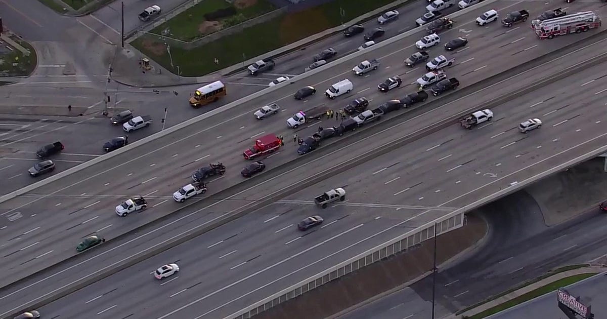 Houston traffic: 9 vehicles involved in accident on Gulf Freeway at Telephone Road