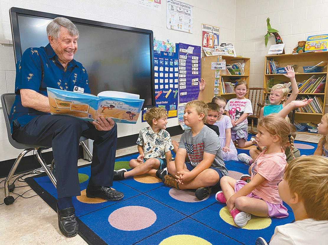 Reading to students - Port Aransas South Jetty