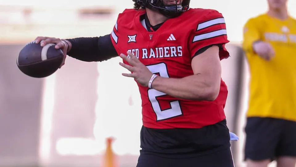 Brendan Sorsby looks to throw during the <a class="link " href="https://sports.yahoo.com/ncaaf/teams/texas-tech/" data-i13n="sec:content-canvas;subsec:anchor_text;elm:context_link" data-ylk="slk:Texas Tech football;sec:content-canvas;subsec:anchor_text;elm:context_link;itc:0" data-yga="{"yLinkElement":"context_link","yModuleName":"content-canvas","yLinkText":"Texas Tech football","ySubModuleName":"anchor_text","yHasCommerce":false}">Texas Tech football</a> team's spring game, Friday, April 17, 2026, at Jones AT&T Stadium.© Nathan Giese&sol;Avalanche-Journal &sol; USA TODAY NETWORK via Imagn Images