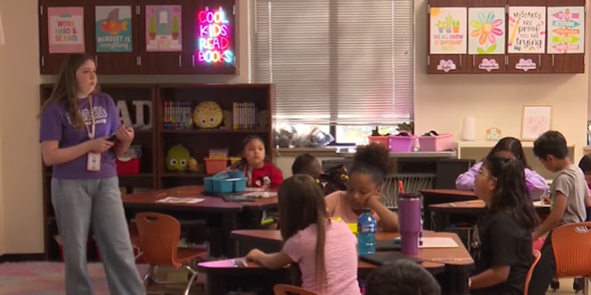 Texas public schools see first non-pandemic enrollment drop in decades