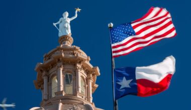 Is California or Texas Better? Each State's Pros and Cons, According to BI Comments