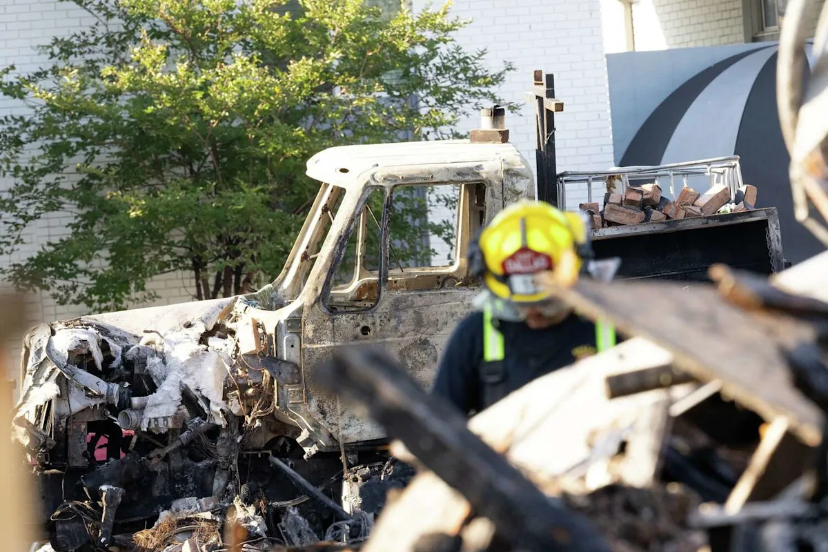 Drill rig gathering soil samples hit gas line at site of Dallas explosion, records show