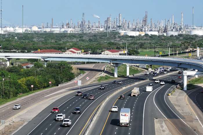 Corpus Christi to begin talks on privately built desalinization plant