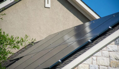 El Paso homeowner says new rooftop solar fee drove his electric bill from $30 to $117